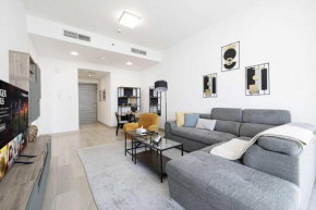 Stylish 1-Bedroom Apartment with Premium Amenities